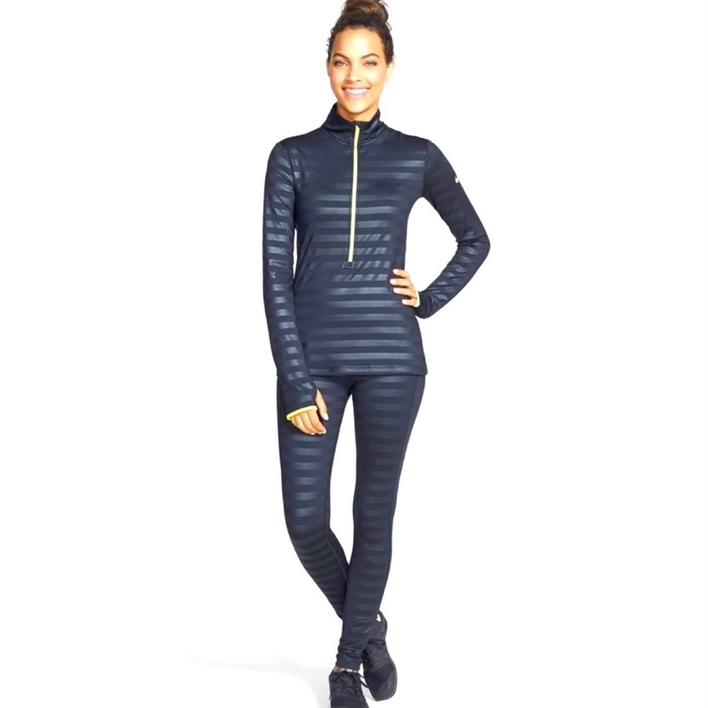 NIKE PRO EMBOSSED HYPERWARM SET